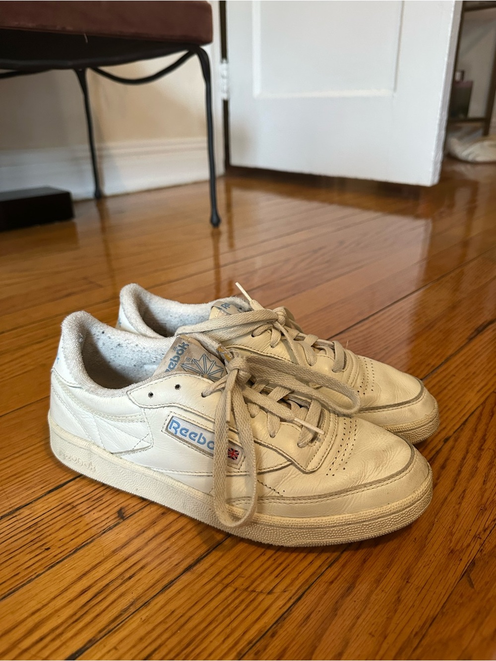 Reebok Club C-85 Vintage Off-White Leather Low-Top Sneakers in Chalk/Alabaster